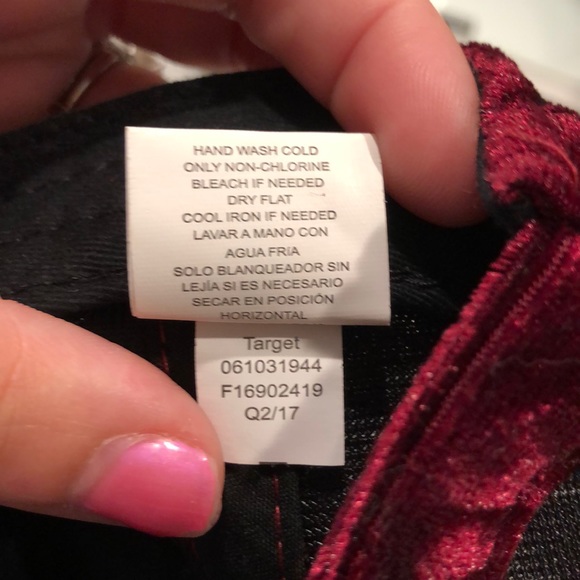 Velvet Hat - Picture 3 of 4